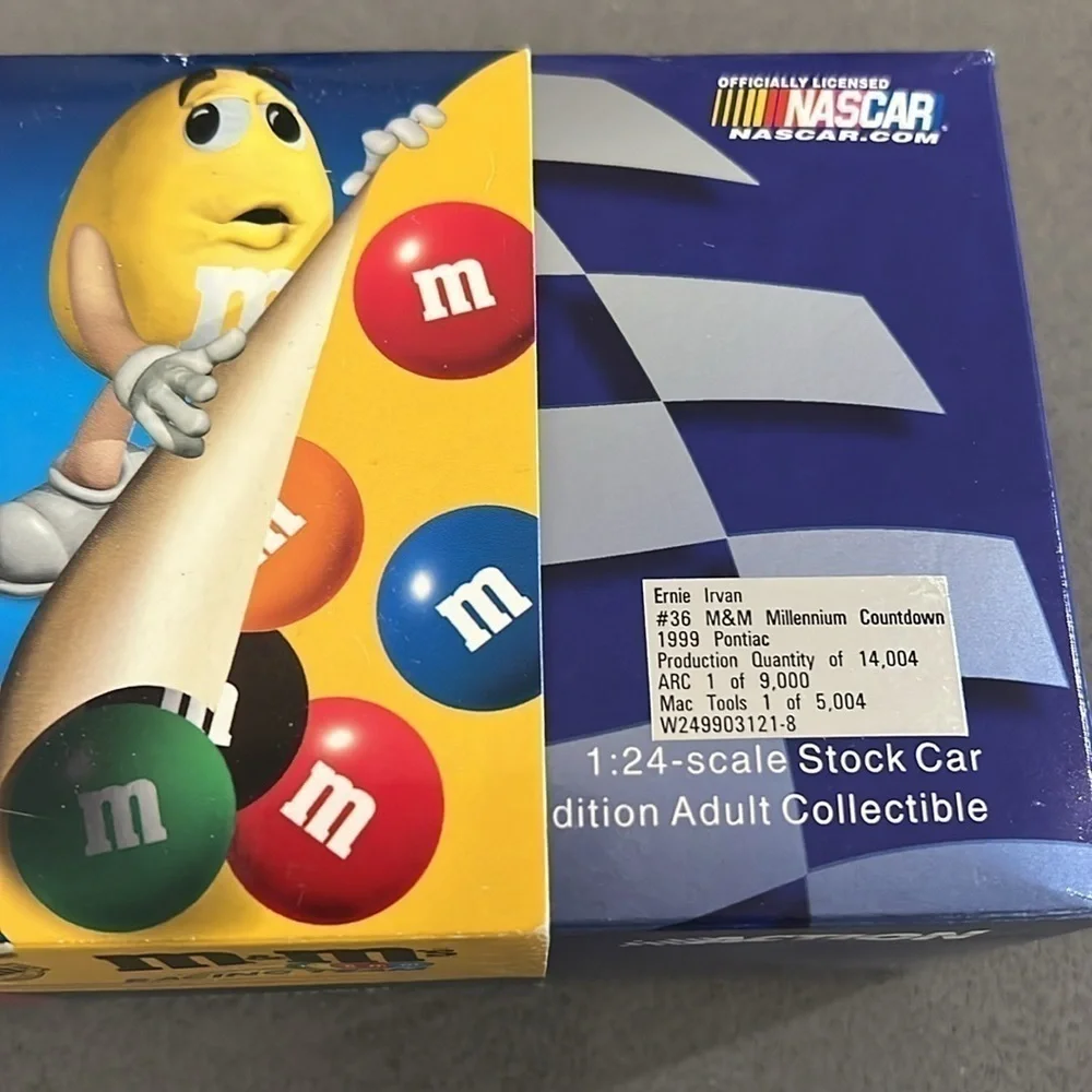 NASCAR - Ernie Irvan #36 M&M Countdown to Millennium 1999 1:24